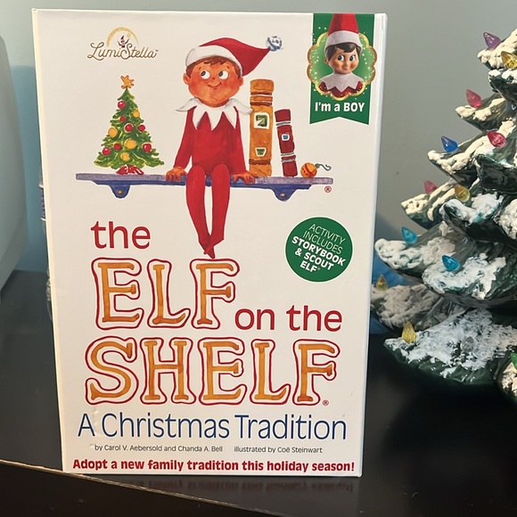 Elf on the Shelf Christmas Tradition Set - Picture 6 of 8